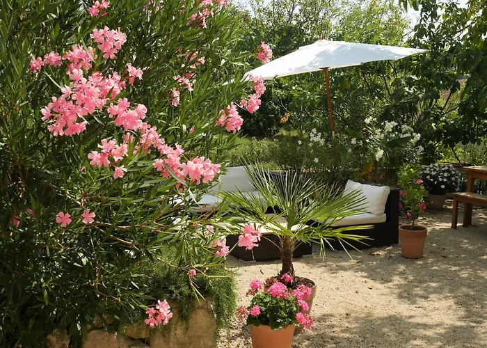 Alojamento de Acomodação e Pequeno-almoço La Bastide 3*