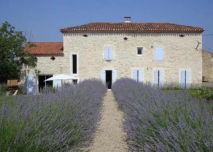 Alojamento de Acomodação e Pequeno-almoço La Bastide 3*