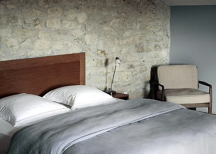 Alojamento de Acomodação e Pequeno-almoço La Bastide 3*